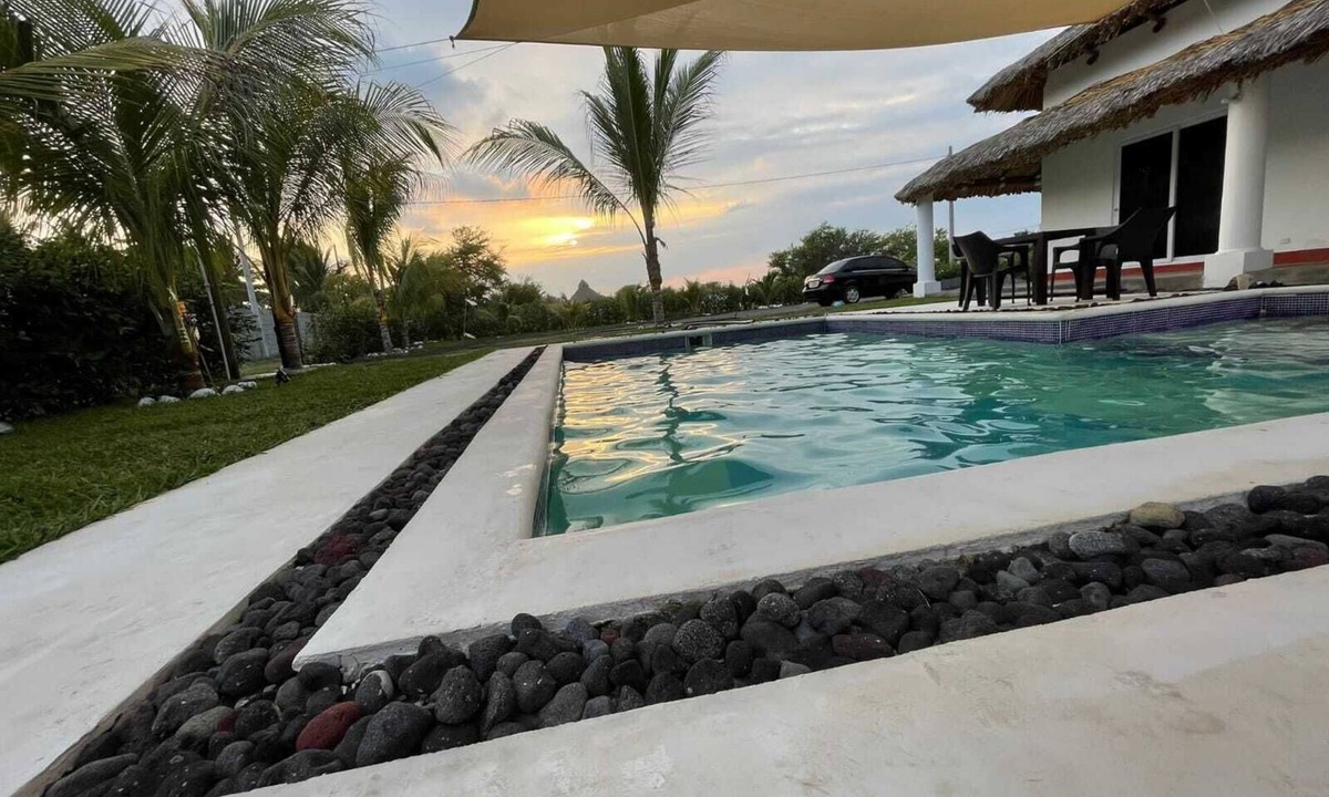 Monterrico Ski Chalet | El Colibri Beach Monterrico Guatemala