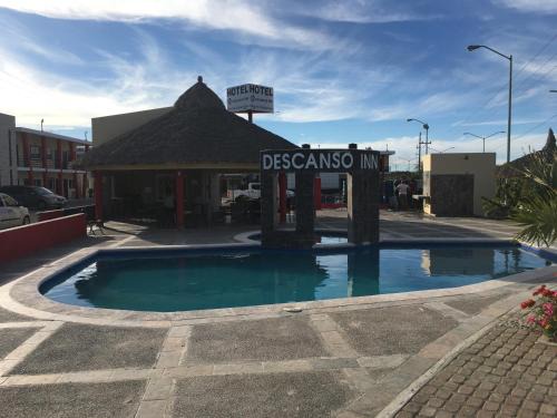 Mazatlan Hotel | El Descanso Inn
