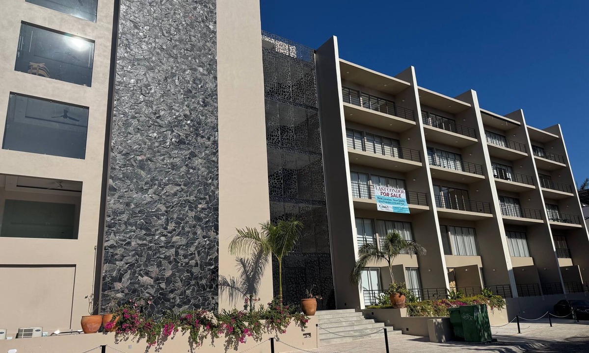 Crucecita Apartment | Elegant 2BR Marina-view condo