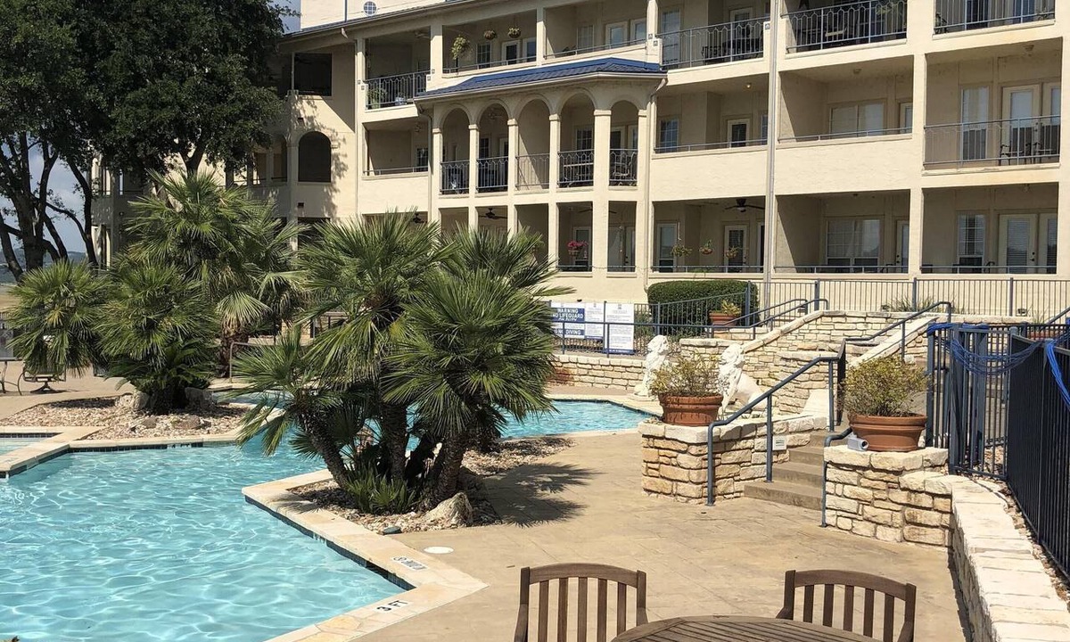 Highland Lake Estates Condo | Enjoy your wonderful vacation at Lakeside Escape