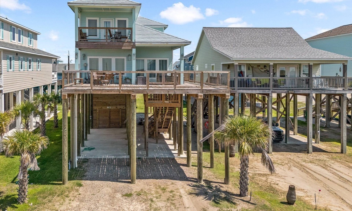 San Luis House | Escape at the Pass - Freeport, TX
