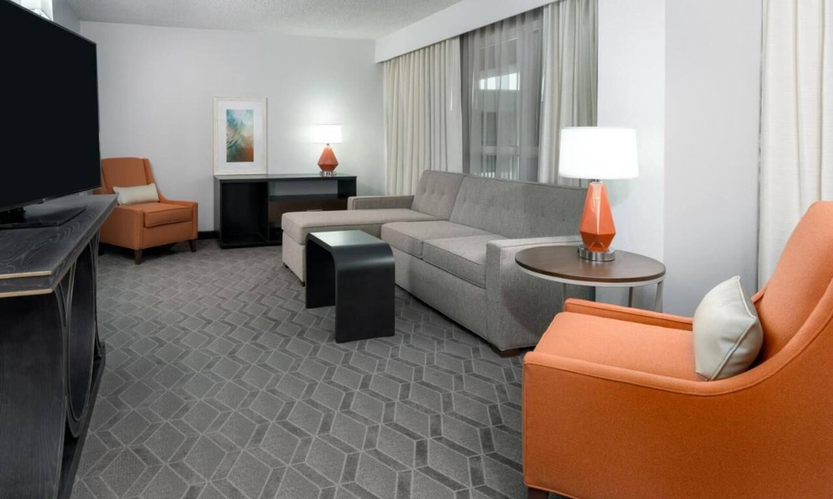 Park Central Hotel | Everything You Need For The Perfect Vacation! 3 Relaxing Units, Indoor Pool!
