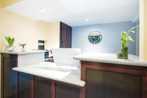 Eagle Pass Hotel | Executive Inn & Kitchenette Suites-Eagle Pass