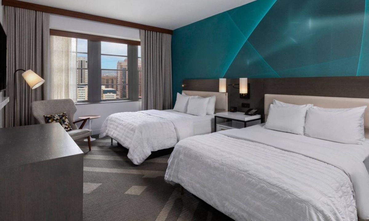Downtown Houston Hotel | Explore Houston in a Pet Friendly Unit!