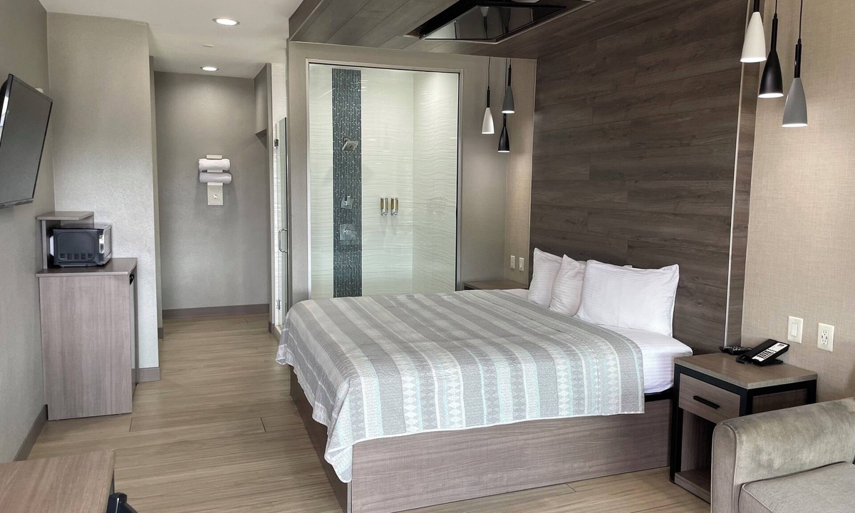 Houston Hotel | Express Inn - Richey