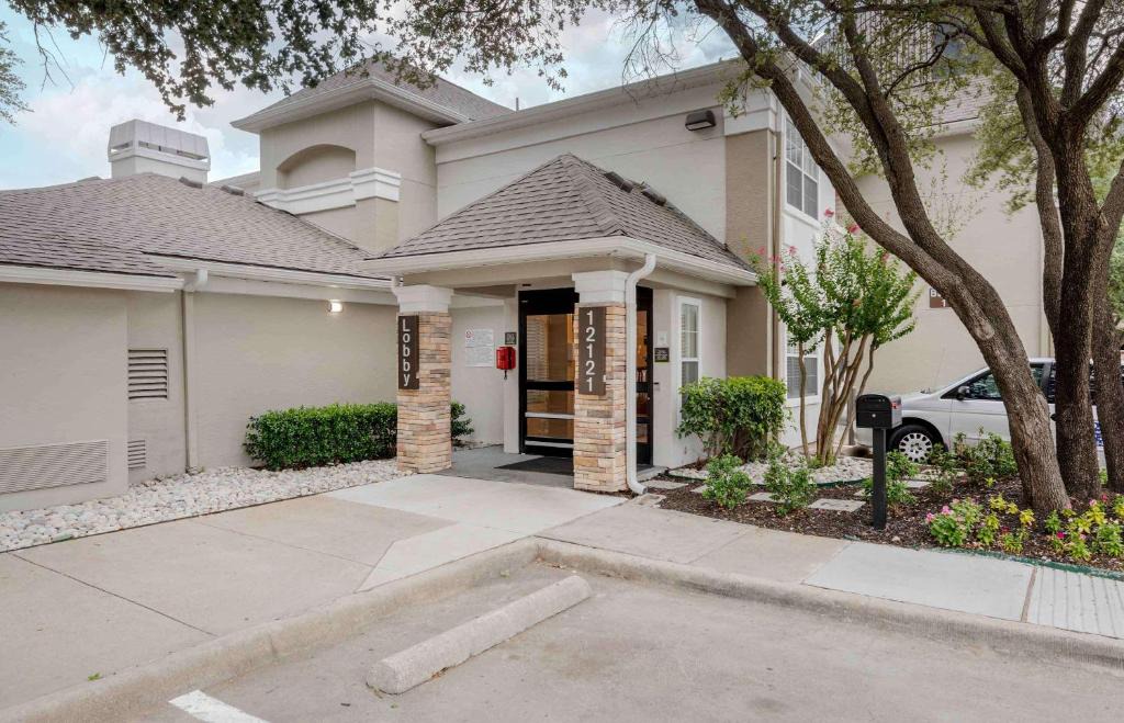 Park Central Hotel | Extended Stay America Suites - Dallas - Coit Road