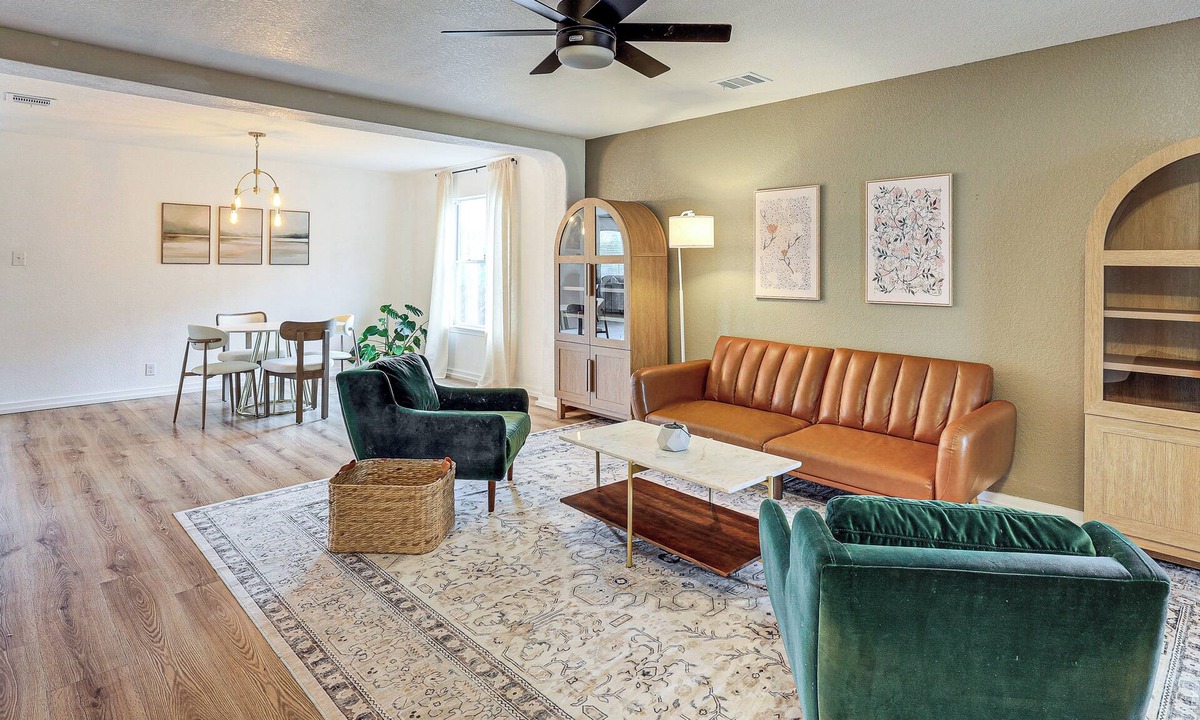 Converse House | Extended Stay in SATX Area! Family Home w/Yard