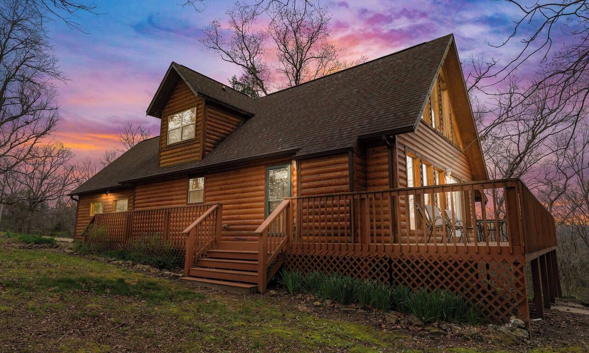 Eagle Rock Cabin | Fall Cabin getaway, Great for families!