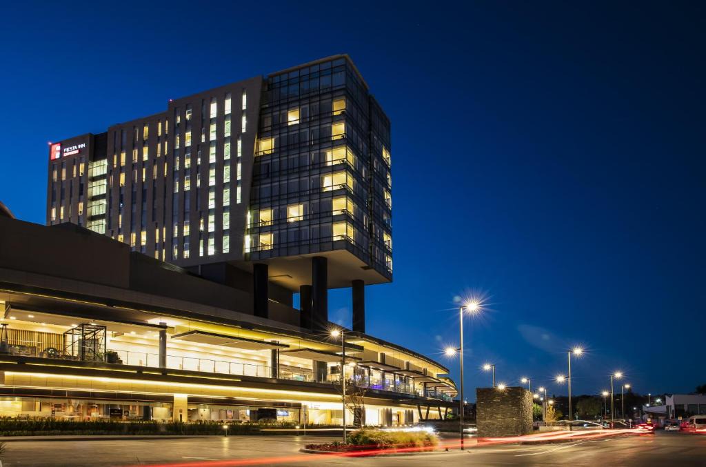 Mercurio Hotel | Fiesta Inn Express Queretaro Constituyentes