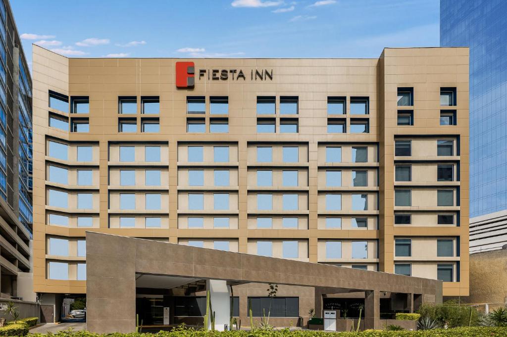 Monterrey Hotel | Fiesta Inn Monterrey Valle