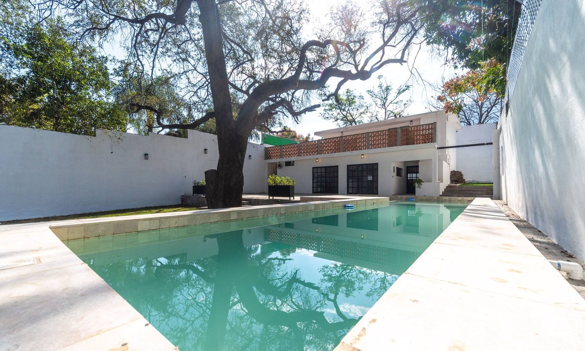 Juarez House | Finca Dos Encinos with pool (pet friendly)