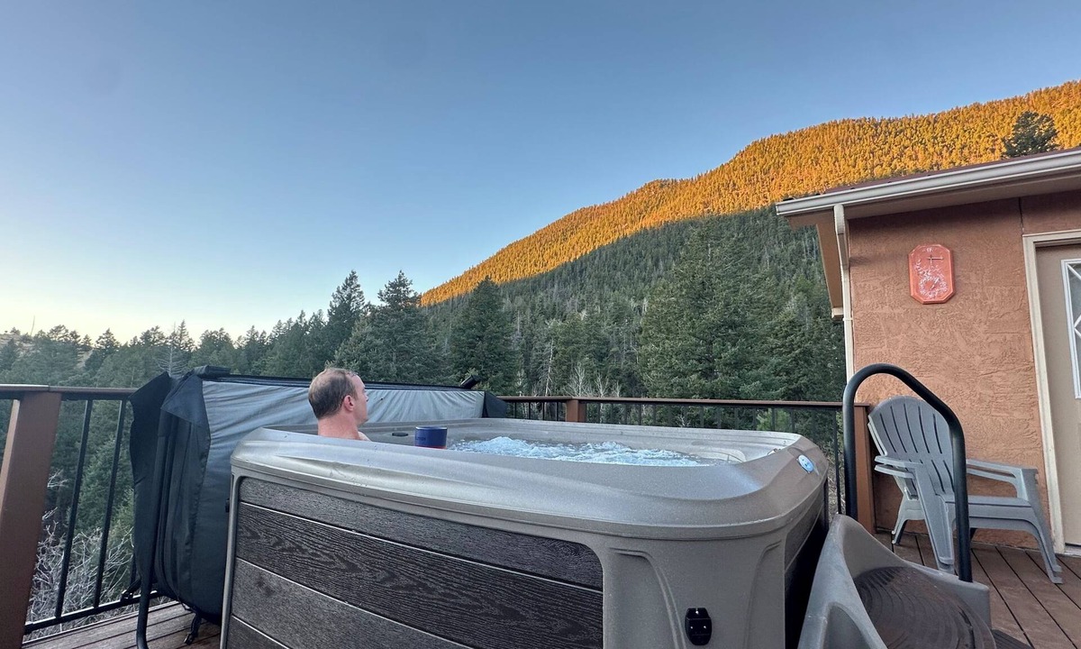 Cascade-Chipita Park House | Fireplace, Hot Tub on Large Deck with Panoramic Views, 3BR + 3BA,