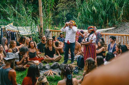 Tzununa Hostel | Gaia Dance Tample