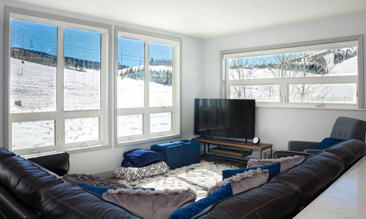 Silvercreek Condo | Granby Ranch Lookout - 3bd/2ba Ski-in/out Luxury Slope-facing Mountainside Condo