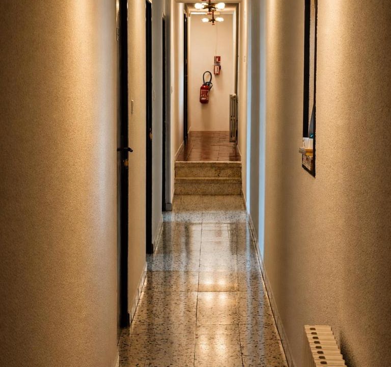 Les Omergues Hotel | Hôtel Etape