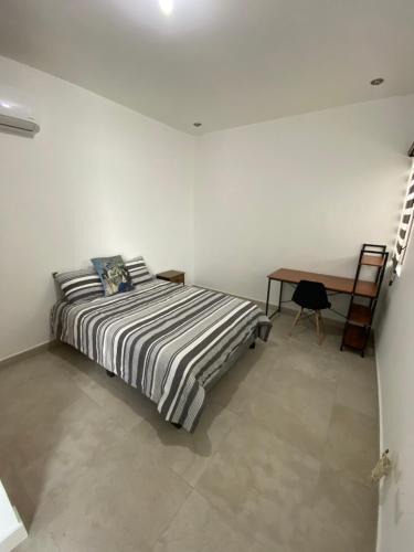 Monterrey House | Habitación cómoda y agradable
