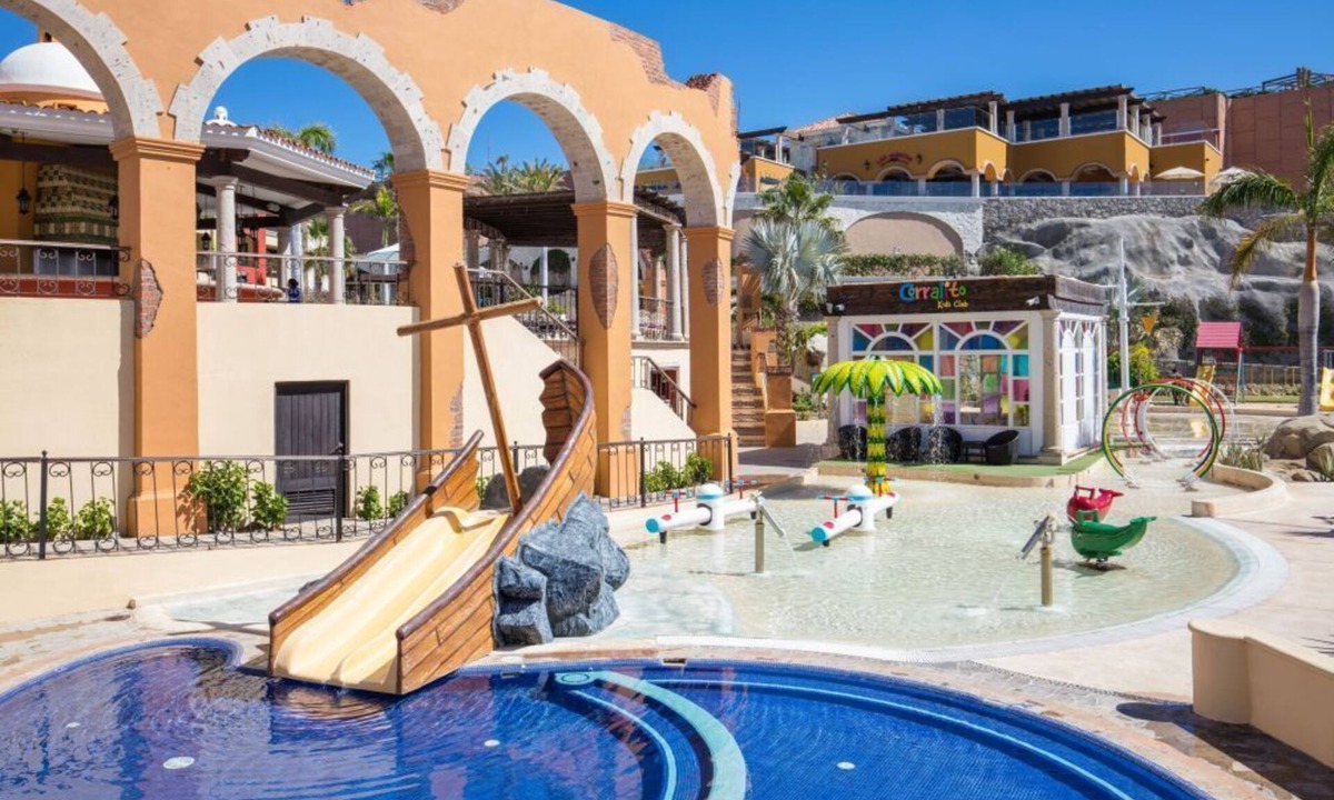 Cabo San Lucas Hotel | Hacienda Encantada Cozy Beachfront Studio with Pool