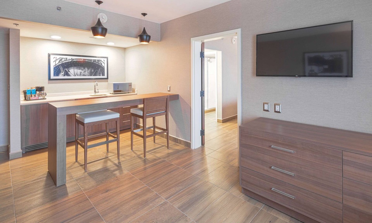 Monterrey Hotel | Hampton Inn by Hilton Monterrey/Galerías-Obispado