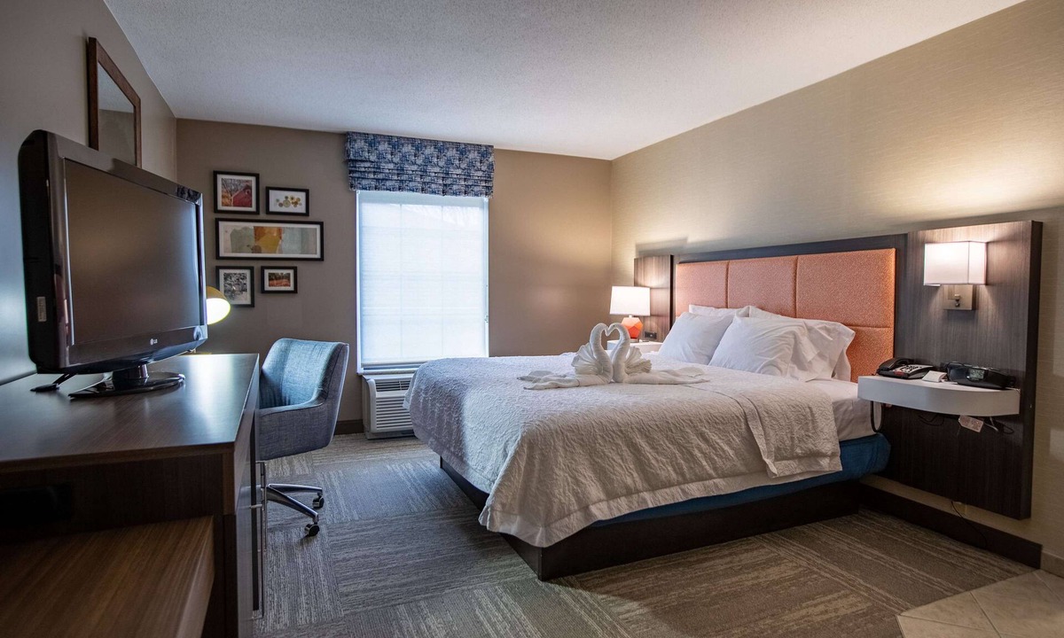 Hadley Hotel | Hampton Inn Hadley-Amherst Area