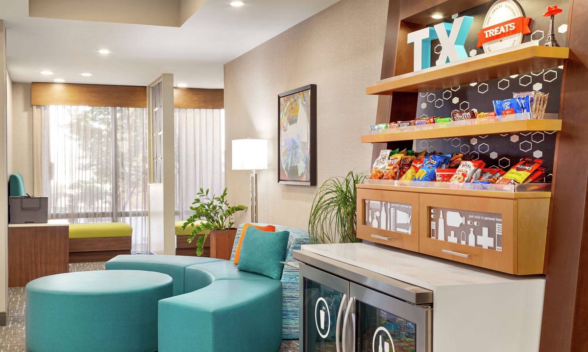 Paris Hotel | Hampton Inn Paris