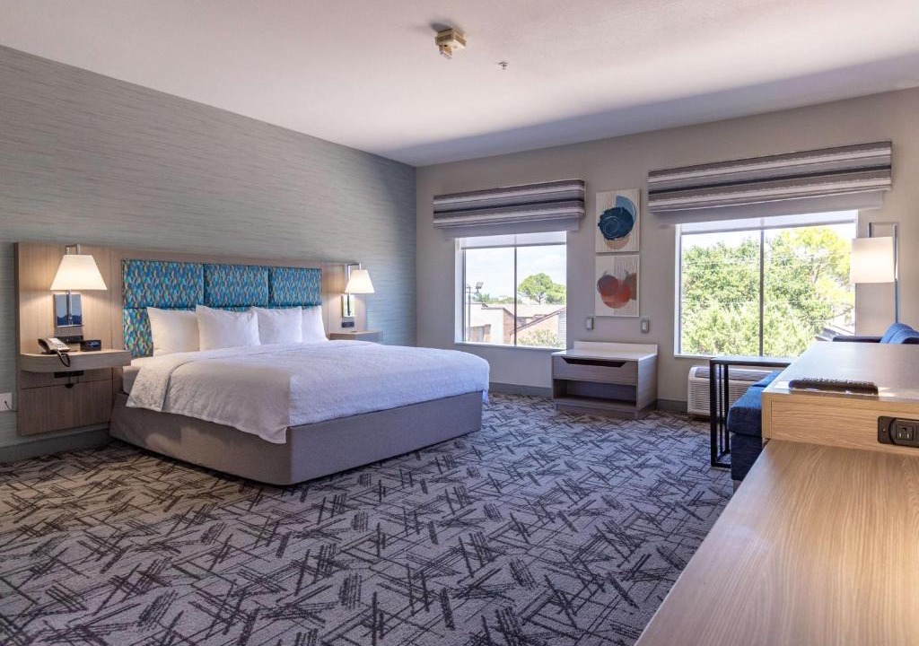 Denton Hotel | Hampton Inn & Suites Denton