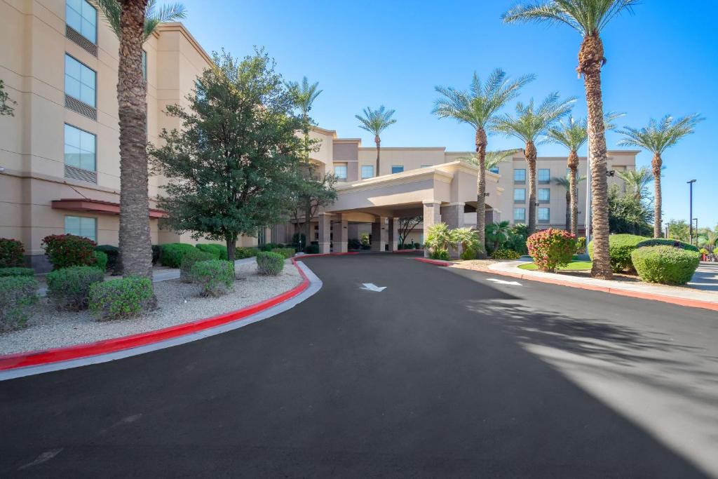 Gilbert Hotel | Hampton Inn & Suites Phoenix/Gilbert