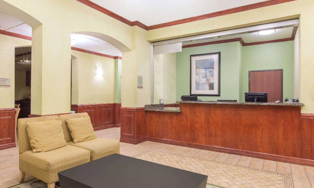 Corpus Christi Hotel | Hawthorn Extended Stay by Wyndham Corpus Christi Padre Is
