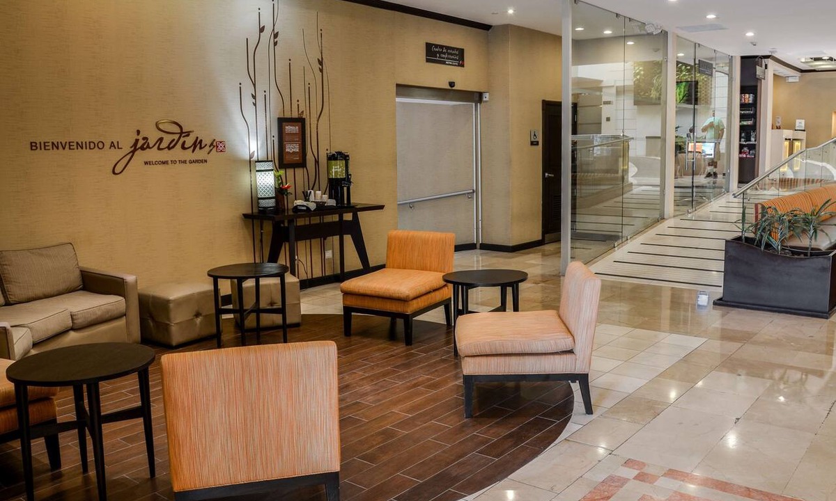Zona 9 Hotel | Hilton Garden Inn Guatemala City