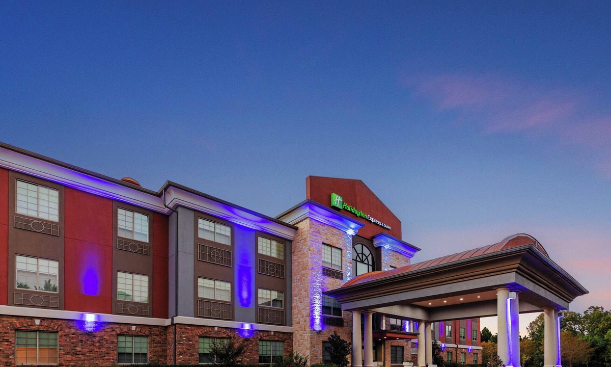Henderson Hotel | Holiday Inn Express and Suites Henderson by IHG