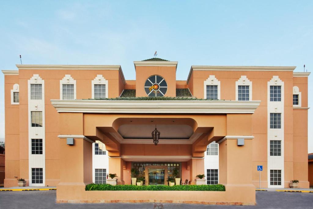 Monterrey Hotel | Holiday Inn Express - Monterrey - Tecnologico by IHG