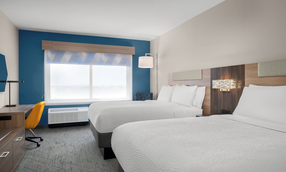 Euless Hotel | Holiday Inn Express & Suites DFW Airport Southwest - Euless