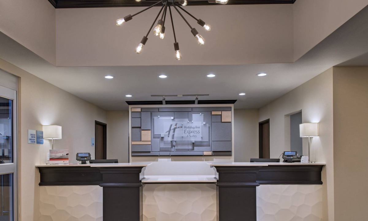 Grandview Hills Hotel | Holiday Inn Express & Suites Austin NW - Four Points by IHG