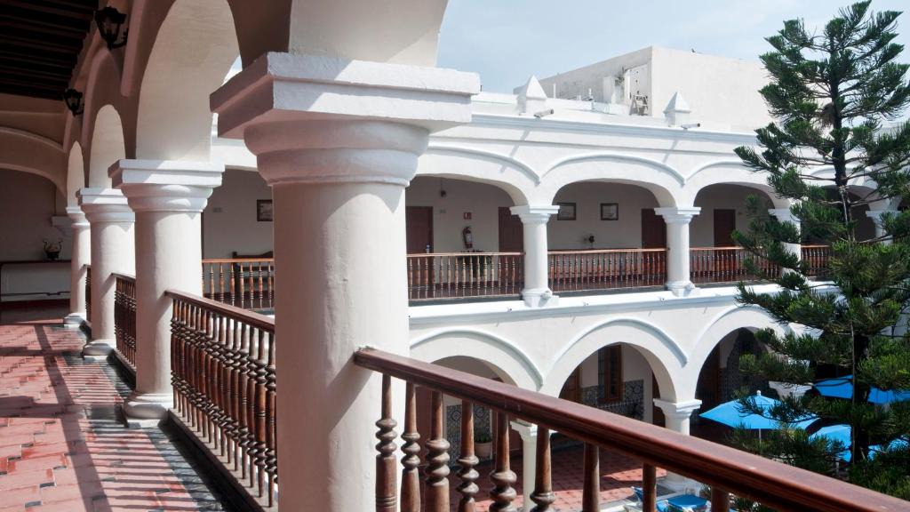 Old Town Hotel | Holiday Inn Express Veracruz Centro Historico by IHG