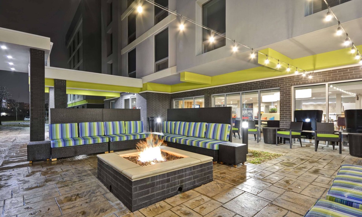 Vickery Meadow Hotel | Home2 Suites by Hilton North Dallas Central Expy