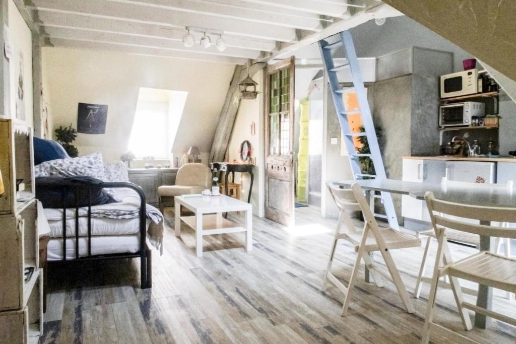 Honfleur Apartment | Honfleur location