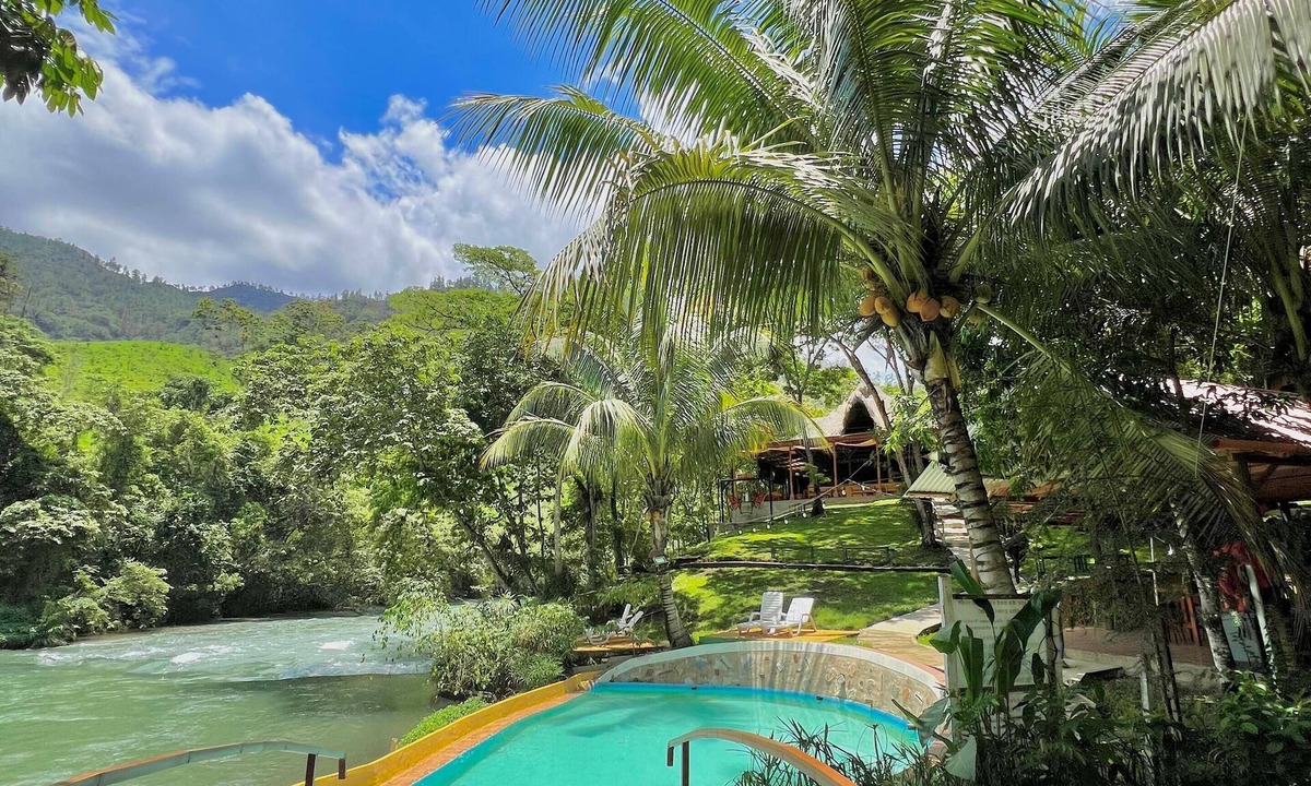 San Agustin Lanquin Hostel | Hostal Oasis The Traveler - Hostel