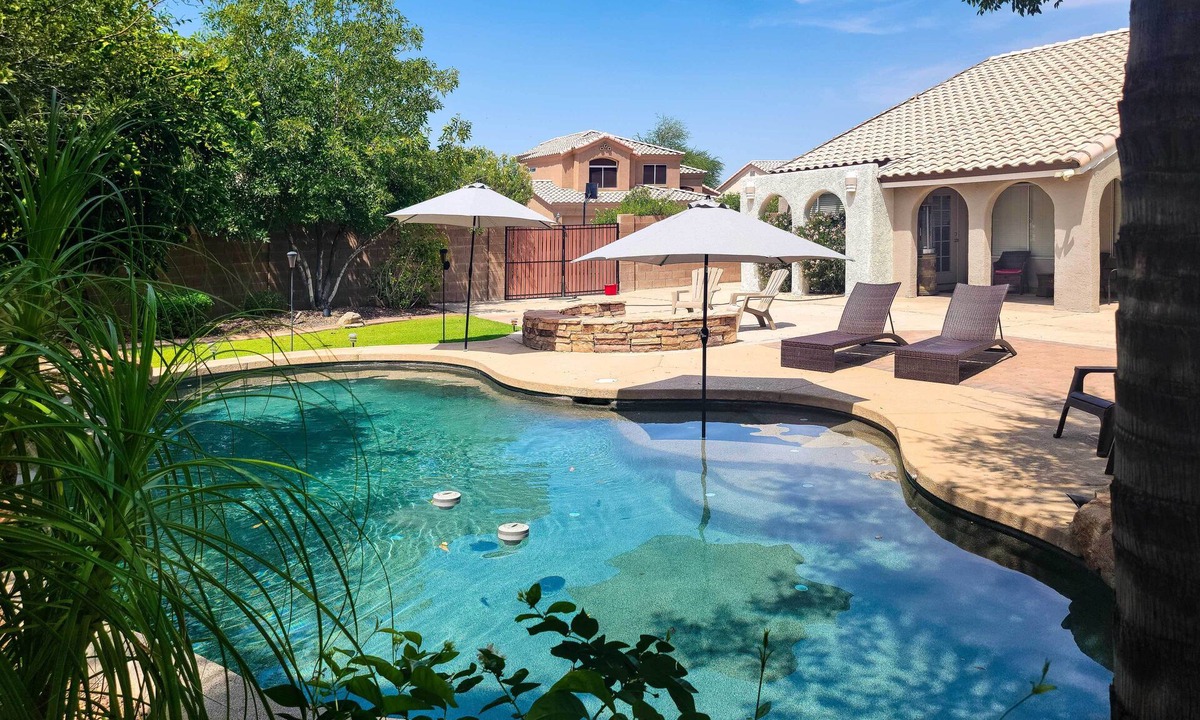 Mountain Crest House | Hot Tub & Fire Pit: Phoenix Oasis Near Hiking!