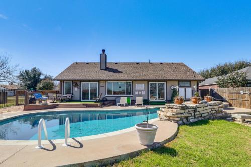 Hutto House | Hot Tub, Pool, & Fire Pit! Solar-Powered Hutto Gem