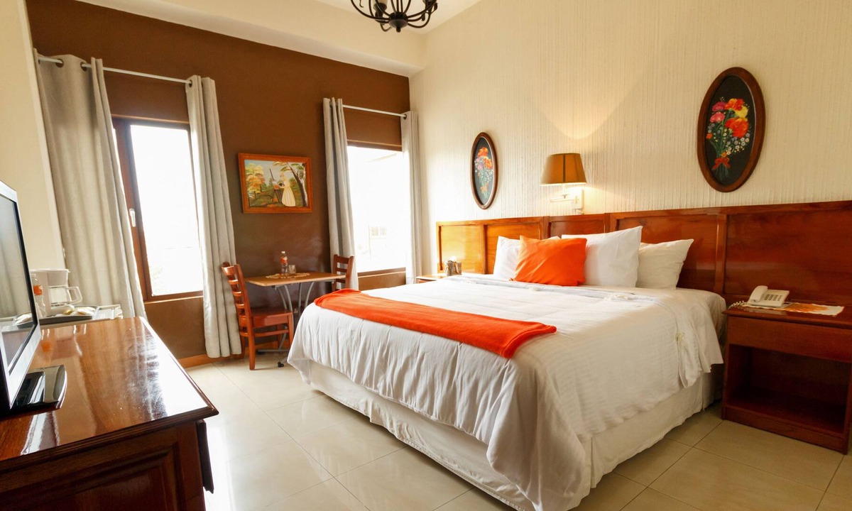 Quetzaltenango Hotel | Hotel Anna Inn