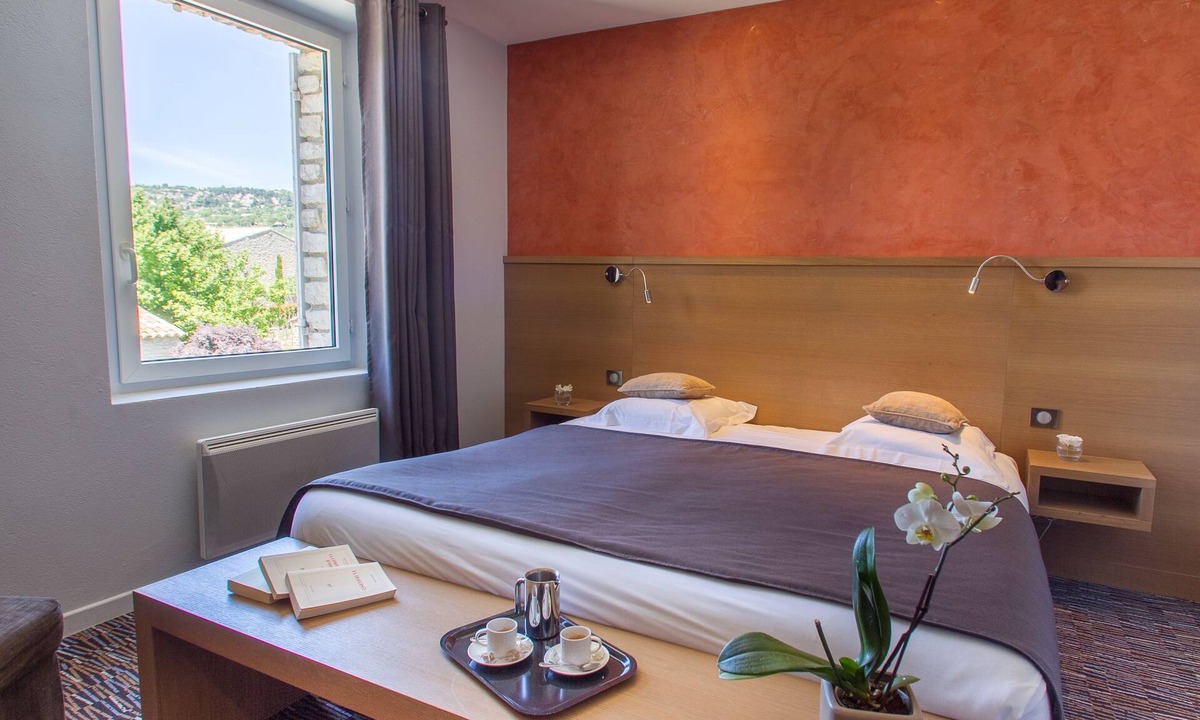 Gordes Hotel | Hotel Carcarille - Restaurant le C