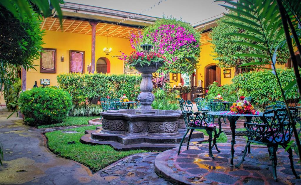 Antigua Guatemala Hotel | Hotel Casa Antigua by AHS