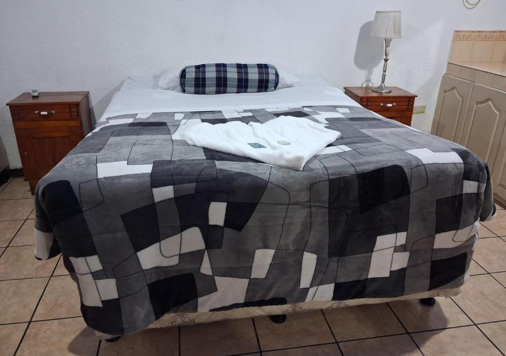Quetzaltenango Hotel | hotel kasa kamelot parque