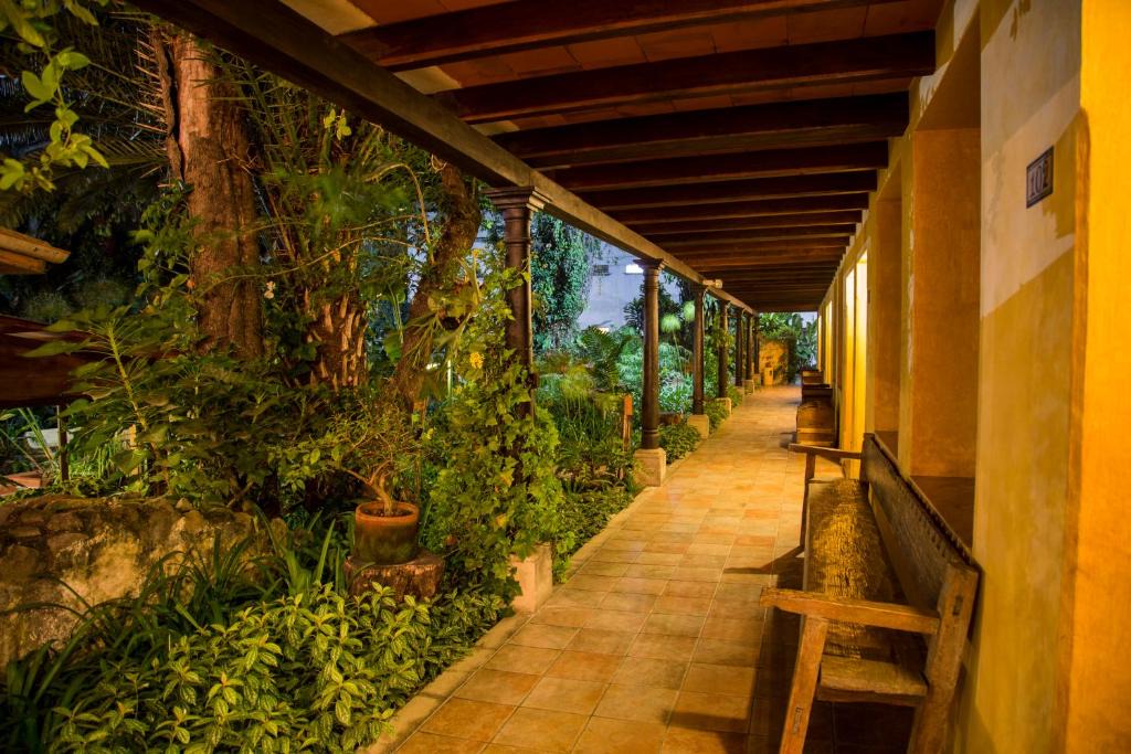 Antigua Guatemala Hotel | Hotel Las Farolas