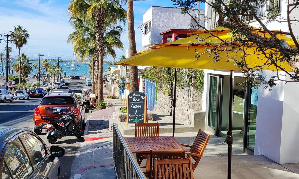 La Paz Hotel | Hotel Lorimar