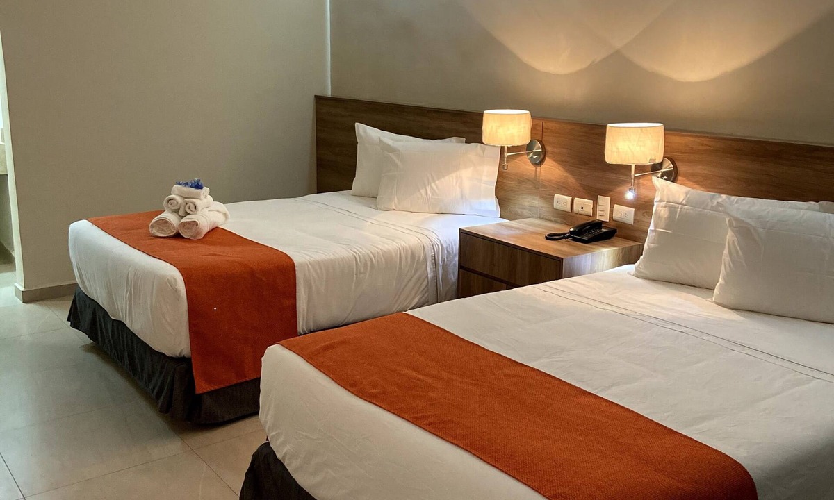 Nuevo Laredo Hotel | Hotel Los Robles