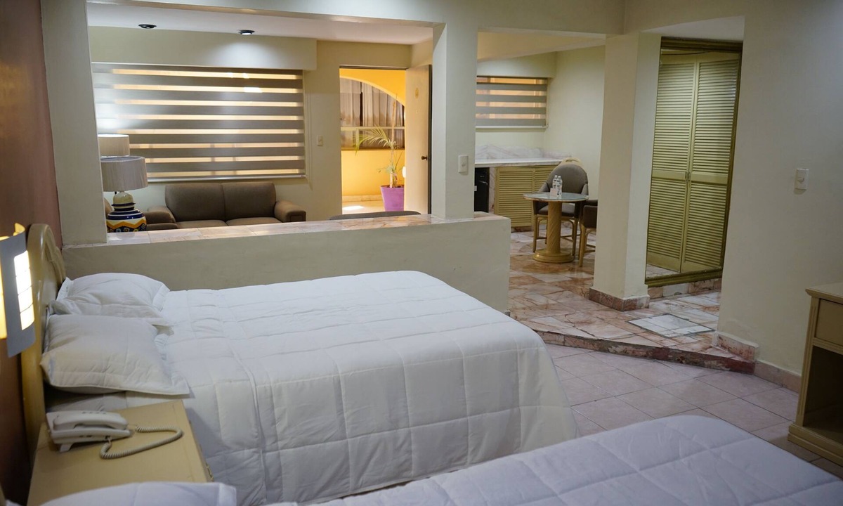 Torreon Hotel | Hotel Posada del Sol Inn