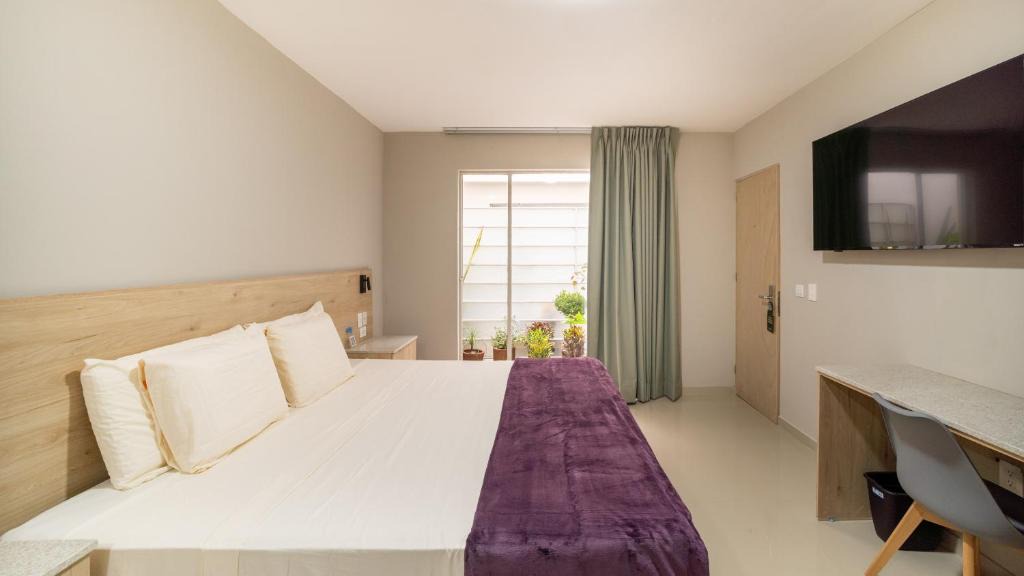 Guadalajara Hotel | Hotel Puerta Gala 2903