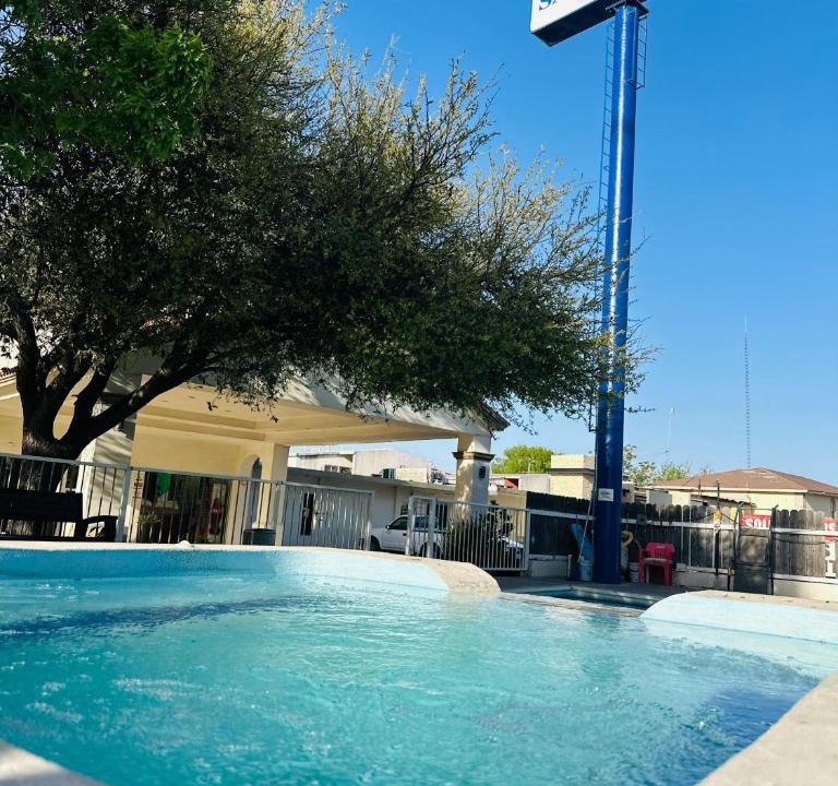 Piedras Negras Hotel | Hotel Quinta San Carlos Inn