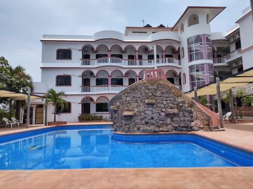 Tecolutla Hotel | Hotel Real del Quijote a sólo 50 metros de la playa