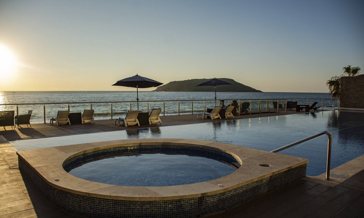 Zona Dorada Hotel | HOTEL TRAMONTO MAZATLAN
